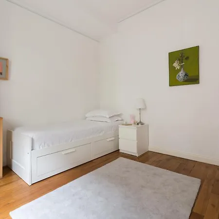 Rue Cognacq Jay By Onefinestay Appartement Parijs